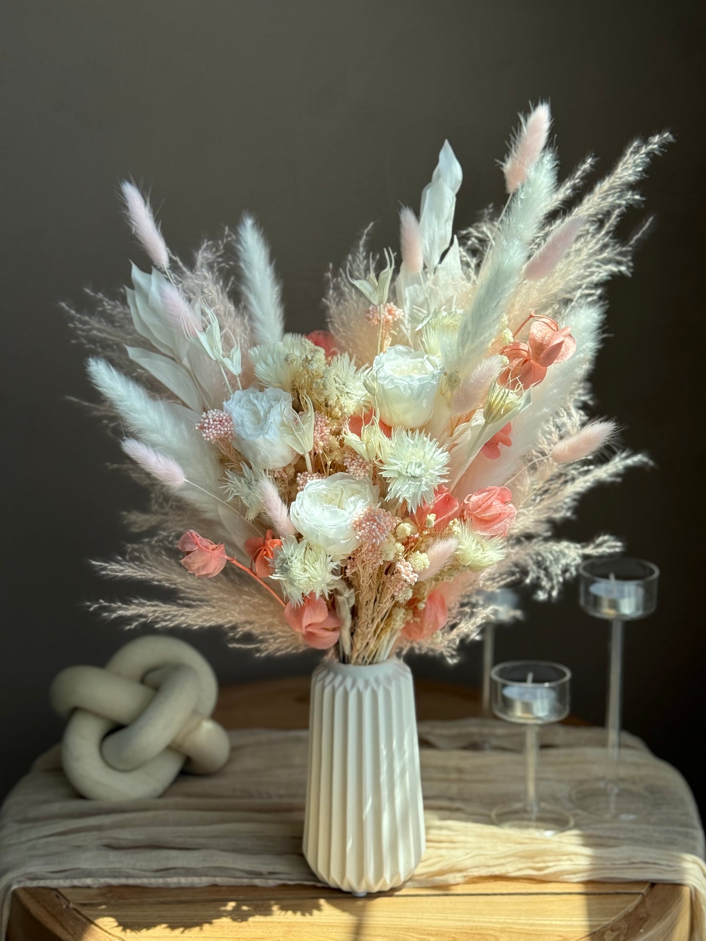Peach Whisper – Dried Flower Bouquet (16”)