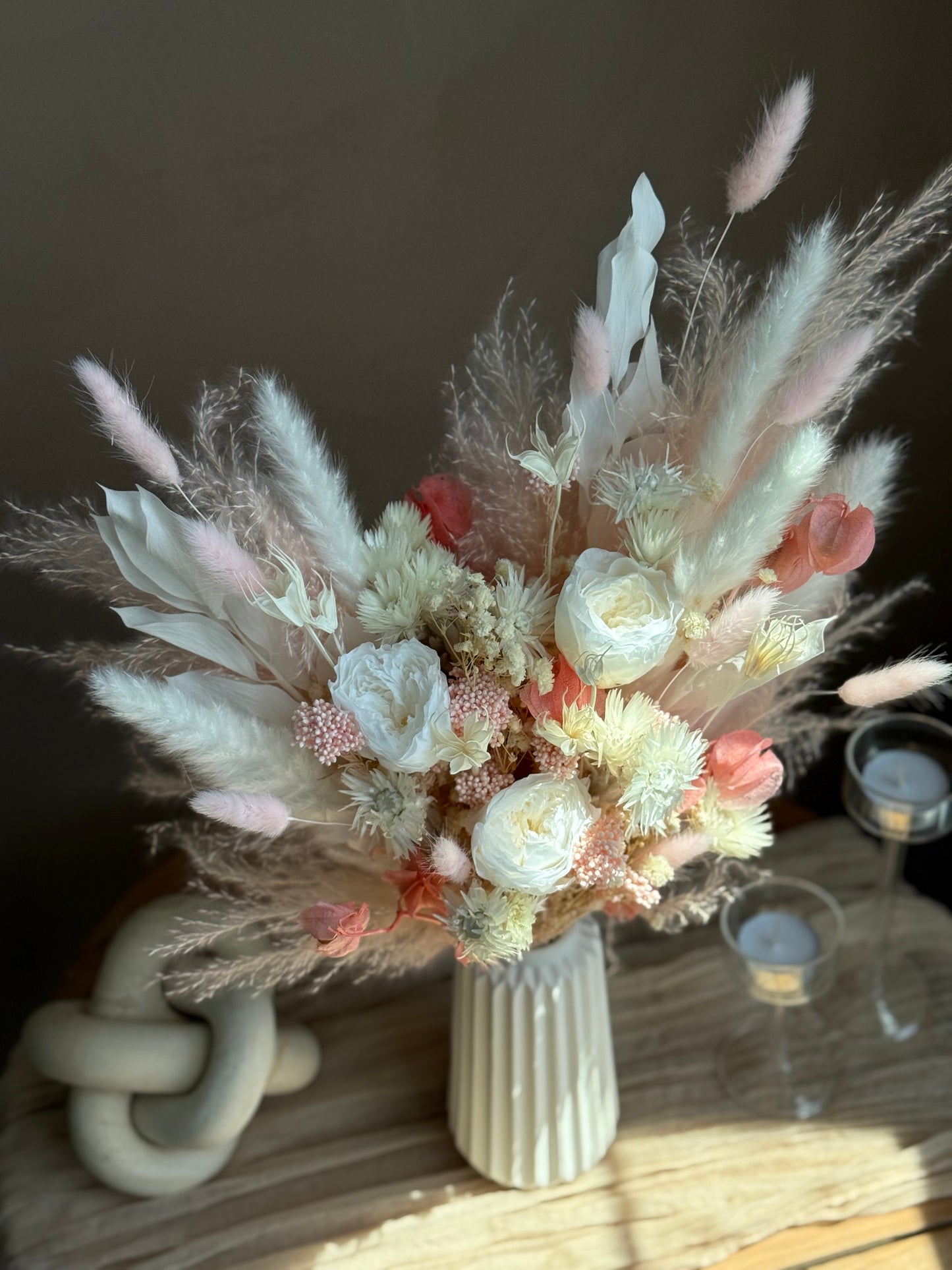 Peach Whisper – Dried Flower Bouquet (16”)