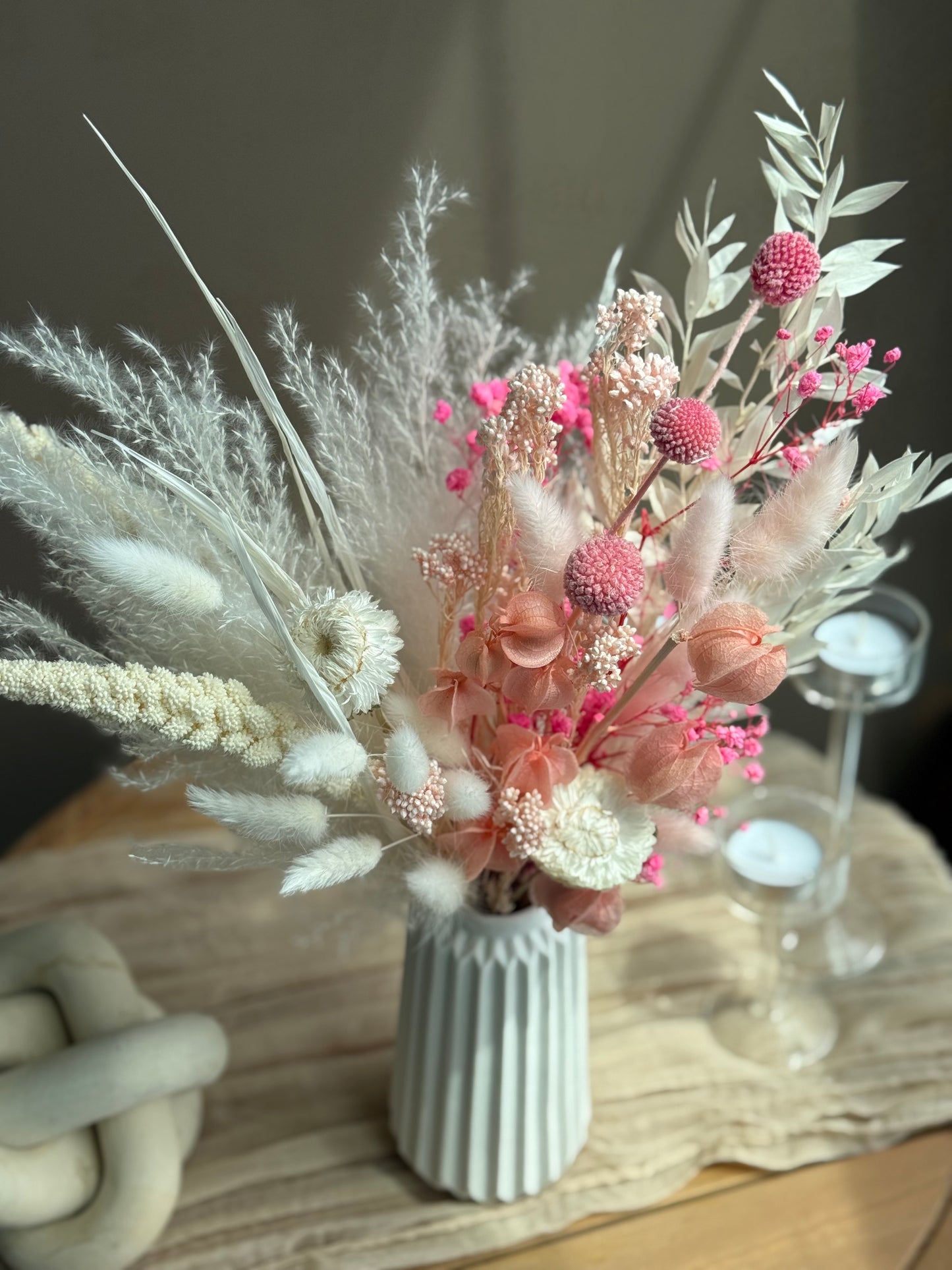 Lunelle – Medium Dried Flower Bouquet (15”)