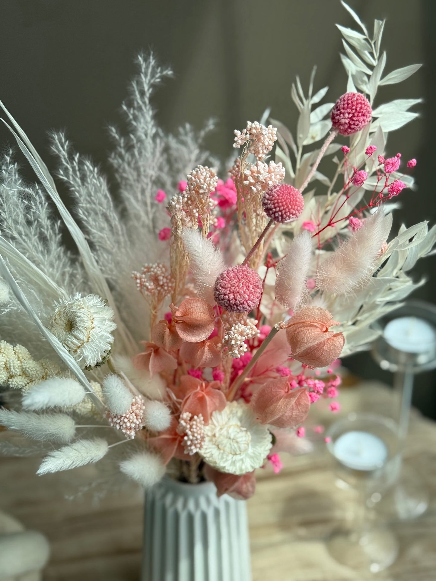 Lunelle – Medium Dried Flower Bouquet (15”)