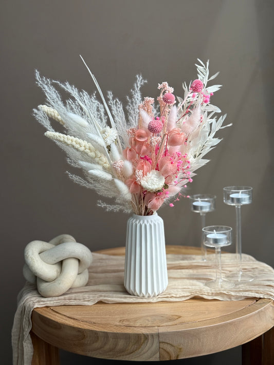 Lunelle – Medium Dried Flower Bouquet (15”)