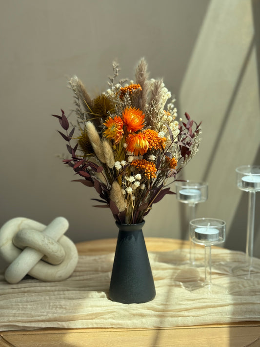 A Sunlit Moment – Small Dried Flower Bouquet (14”)